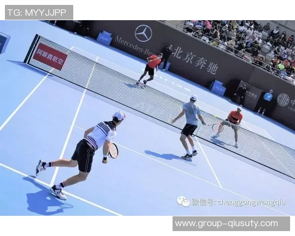 特劳雷在实况足球中的精彩表现与战术分析探讨